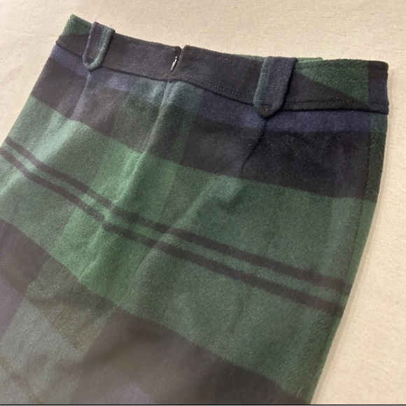 Talbots Wool Blend Plaid Mini Skirt Green Navy Black Watch Tartan Sz 10 Preppy - Picture 2 of 10